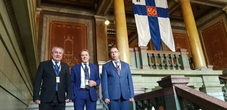Директорот на Државниот архив д-р Емил Крстески на состанок на националните архиви на ЕУ