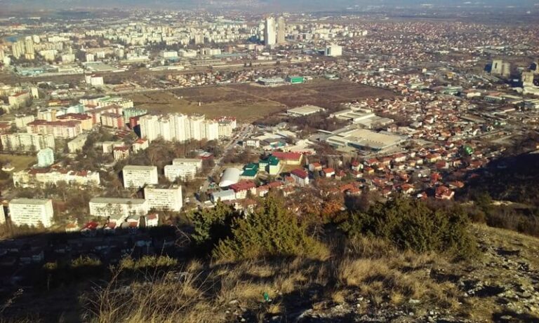 ДОМ: Потребна е зелена, а не градежна експанзија во Расадник