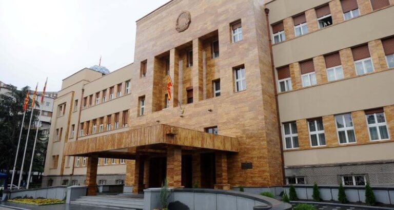 ИППГ за правата на ЛГБТИ луѓето се придружува на првиот Скопје Прајд