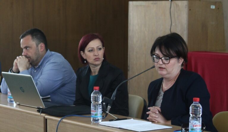 Советничката од ДОМ Оџаклиеска го актуелизира проблемот со дивите депонии во Општина Кисела Вода