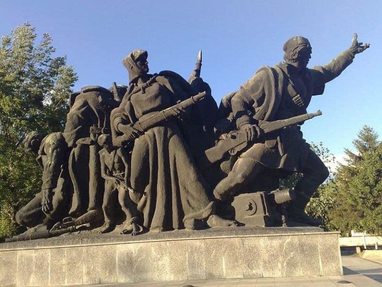 ДОМ: 11 ОКТОМВРИ – ДЕН НА НАШИТЕ СТРЕМЕЖИ И ИДЕАЛИ